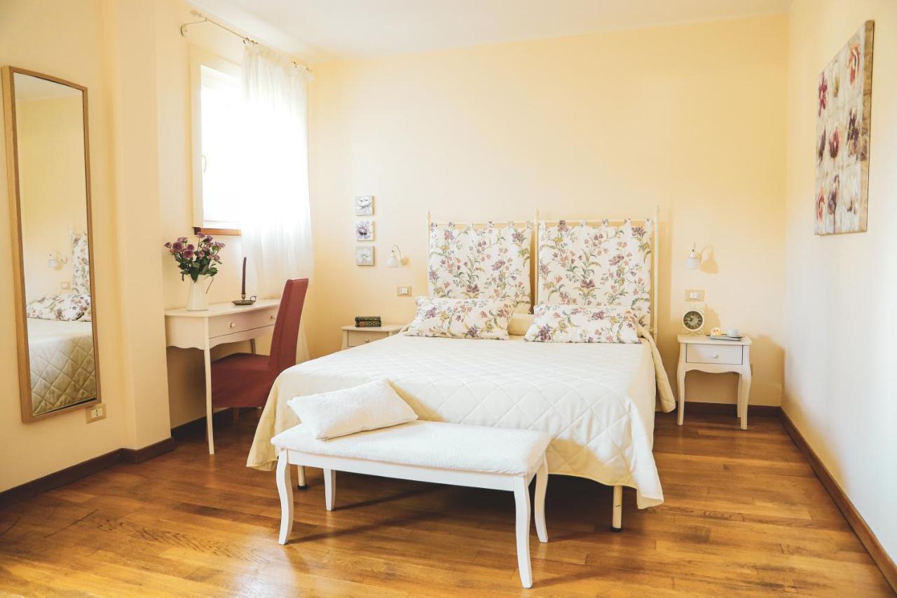 Cà Del Moro Resort Pontremoli Esterno foto