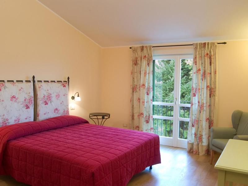 Cà Del Moro Resort Pontremoli Esterno foto