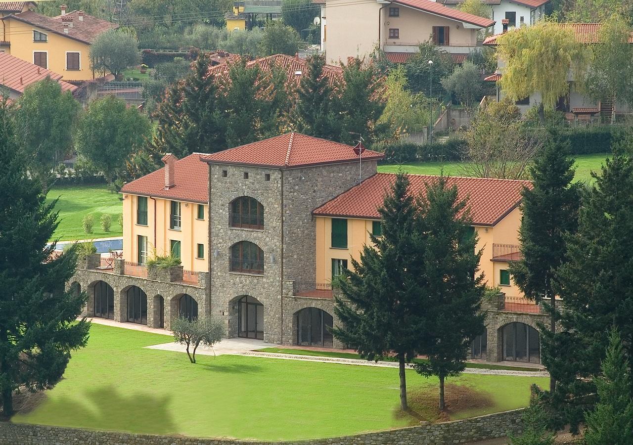 Cà Del Moro Resort Pontremoli Esterno foto