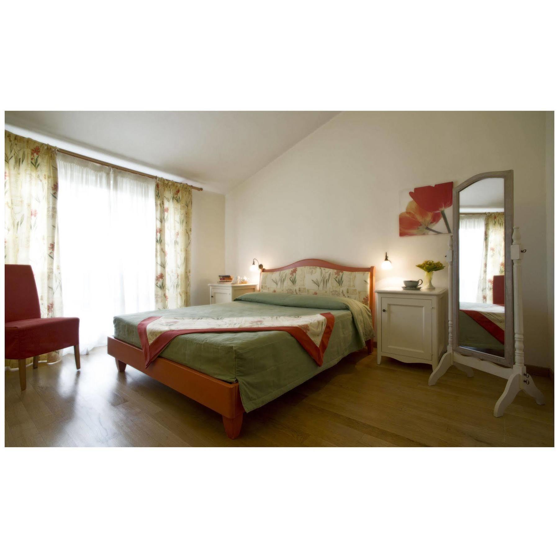 Cà Del Moro Resort Pontremoli Esterno foto