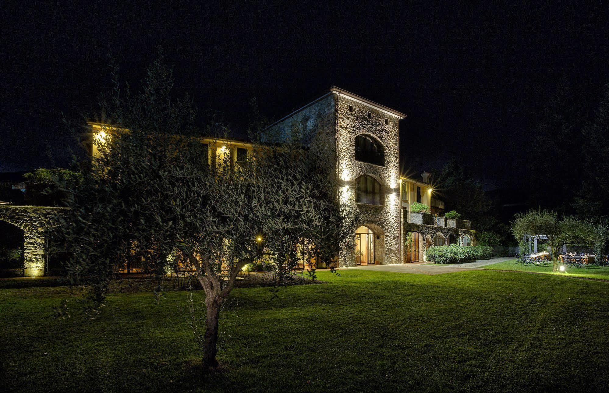 Cà Del Moro Resort Pontremoli Esterno foto