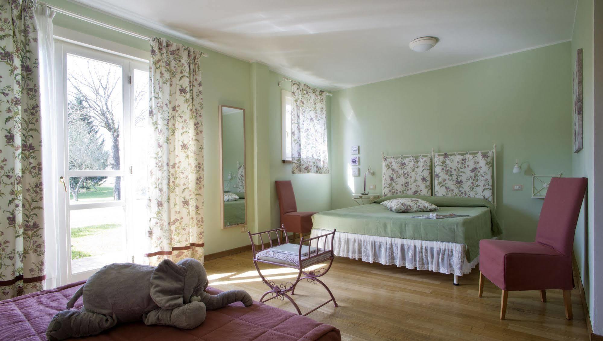 Cà Del Moro Resort Pontremoli Esterno foto