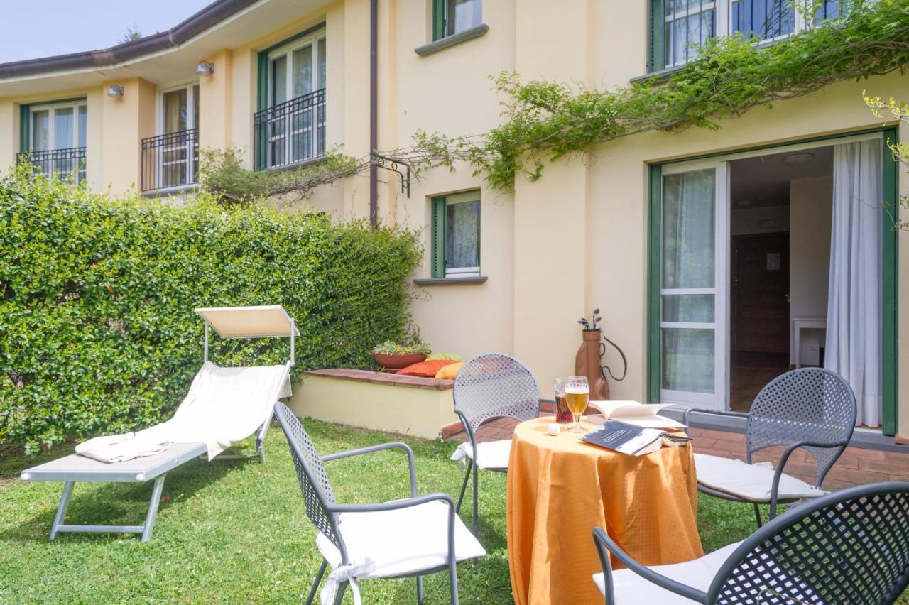 Cà Del Moro Resort Pontremoli Esterno foto